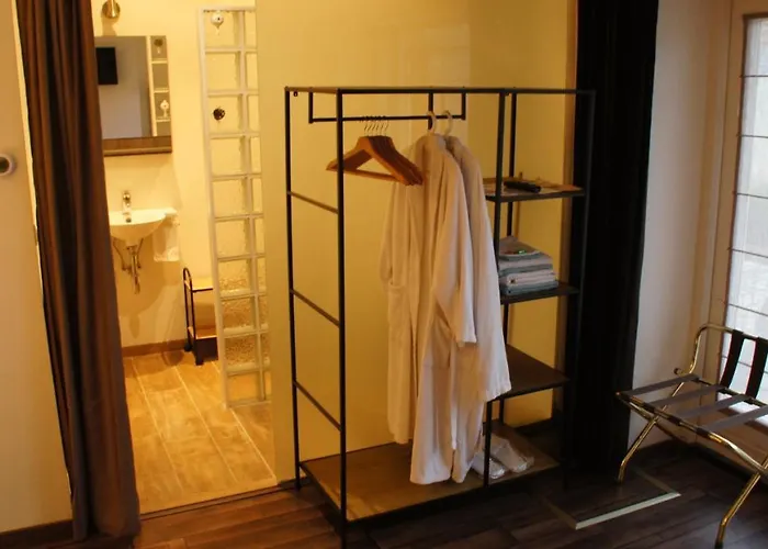 Alojamento de Acomodação e Pequeno-almoço Ferrum Ferrum Valkenburg aan de Geul