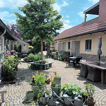 Ferrum Ferrum Alojamento de Acomodação e Pequeno-almoço Valkenburg aan de Geul