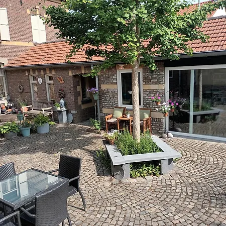 Alojamento de Acomodação e Pequeno-almoço Ferrum Ferrum Valkenburg aan de Geul